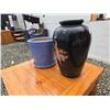 Image 3 : 425 --JAPANESE KUTANI-STYLE PORCELAIN VASE AND FLOWER POT