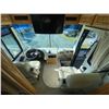 Image 45 : PARKSVILLE - 2004 HOLIDAYRAM ROADMASTER WHITE 61222 MILES - D026958