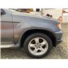 Image 25 : PARKSVILLE - 2001 BMW X5 SILVER 266308 KMS - BM88815
