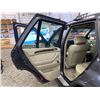 Image 44 : PARKSVILLE - 2001 BMW X5 SILVER 266308 KMS - BM88815