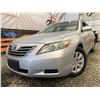Image 2 : PARKSVILLE - 2007 TOYOTA CAMRY SILVER  221490 KMS - D030384
