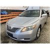 Image 4 : PARKSVILLE - 2007 TOYOTA CAMRY SILVER  221490 KMS - D030384