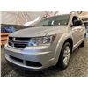 Image 2 : PARKSVILLE - 2014 DODGE JOURNEY SILVER 220812 KMS - P176432