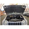Image 32 : PARKSVILLE - 2002 JEEP LIBERTY SILVER 233807 KMS - D195112
