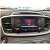 Image 53 : PARKSVILLE - 2016 KIA SORENTO WHITE 225484 KMS - D160712