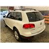 Image 21 : PARKSVILLE - 2006 VOLKSWAGEN TOUREG  WHITE 309705 KMS - D023887