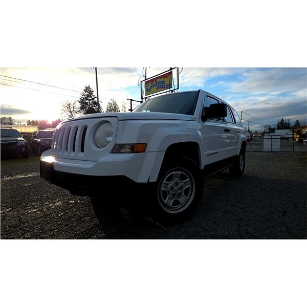 DUNCAN - 2012 JEEP PATRIOT WHITE 210718 KMS - D584691