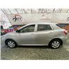 Image 23 : PARKSVILLE - 2009 TOYOTA COROLLA MATRIX SILVER 235720 KMS - B051699