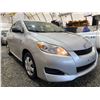 Image 8 : PARKSVILLE - 2009 TOYOTA COROLLA MATRIX SILVER 235720 KMS - B051699