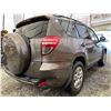 Image 14 : PARKSVILLE - 2009 TOYOTA RAV4 BROWN 239087 KMS - B001732