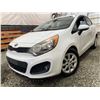 Image 1 : PARKSVILLE - 2013 KIA RIO WHITE 280212 KMS - B812006