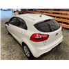 Image 22 : PARKSVILLE - 2013 KIA RIO WHITE 280212 KMS - B812006