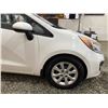 Image 25 : PARKSVILLE - 2013 KIA RIO WHITE 280212 KMS - B812006