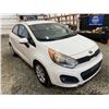 Image 9 : PARKSVILLE - 2013 KIA RIO WHITE 280212 KMS - B812006