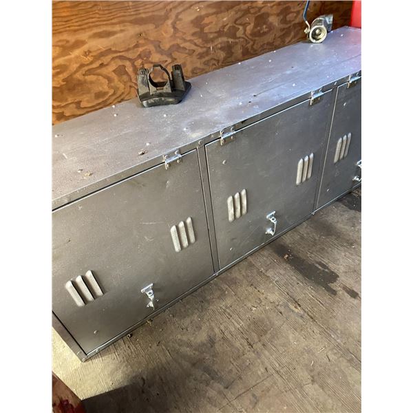 503 -- LARGE STORAGE LOCKER