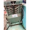 Image 4 : 523 -- AIR COMPRESSOR & TANK