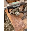 Image 1 : 530 -- DEWALT SAW