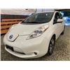 Image 3 : PARKSVILLE - 2013 NISSAN LEAF WHITE 178736 KMS - J404909