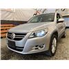 Image 2 : PARKSVILLE - 2009 VOLKSWAGEN TIGUAN GREY 224529 KMS - P533793