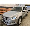 Image 3 : PARKSVILLE - 2009 VOLKSWAGEN TIGUAN GREY 224529 KMS - P533793