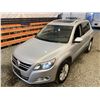 Image 4 : PARKSVILLE - 2009 VOLKSWAGEN TIGUAN GREY 224529 KMS - P533793