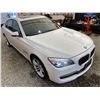 Image 10 : PARKSVILLE - 2013 BMW 750I WHITE 65641 KMS - J223981A