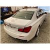 Image 16 : PARKSVILLE - 2013 BMW 750I WHITE 65641 KMS - J223981A