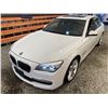 Image 4 : PARKSVILLE - 2013 BMW 750I WHITE 65641 KMS - J223981A