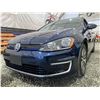 Image 2 : PARKSVILLE - 2016 VW E GOLF BLUE 82835 KMS - D915011