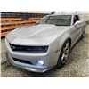Image 3 : PARKSVILLE - 2010 CHEVROLET CAMARO SILVER 92739 KMS - D216235