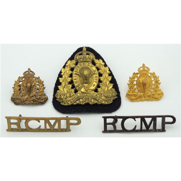 #7  WW2 RCMP Cap Badge Collar Shoulder Set