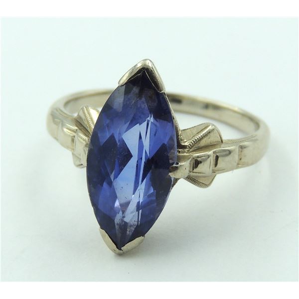 #11 14k Gold Women's Ring  with stone 2.8 Grams (size 5.5)