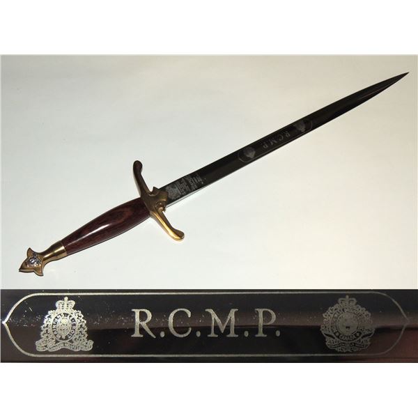 #29 Wilkinson Sword RCMP Dagger Blade London