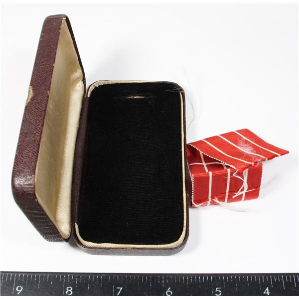 #295 Canadian Forces Decoration Box with Ribbon