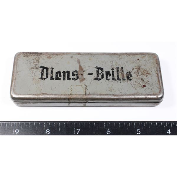 #321 WW2 German Military Army Goggle Metal Case