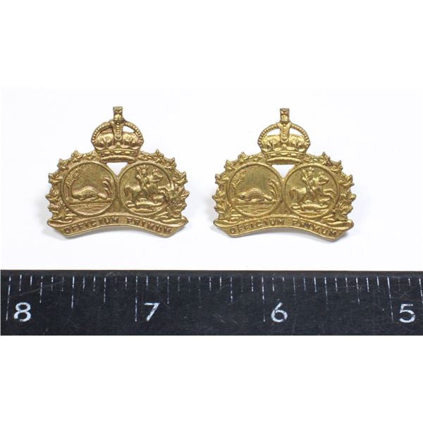 #371 WW2 Canadian Elgin Regiment Collar badge pair