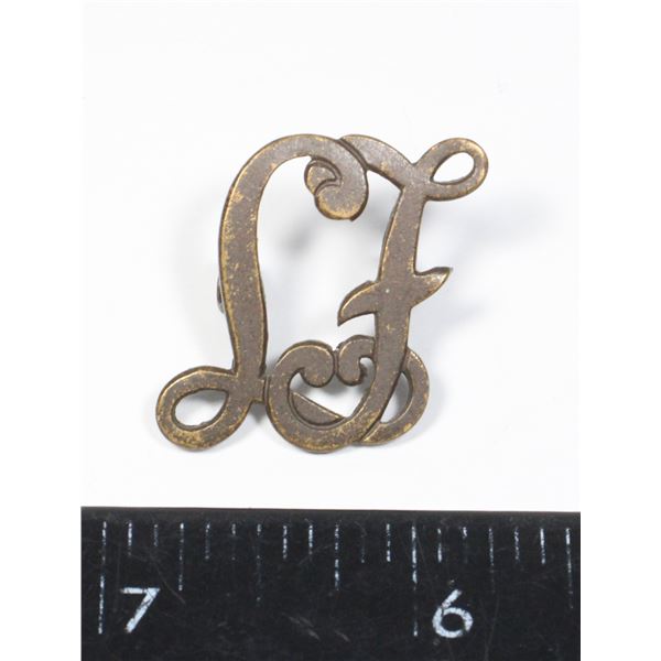 #387 World War One British Insignia w/ lugs