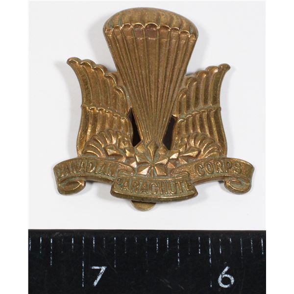 #415 Canadian Parachute Corps Cap Badge Variation