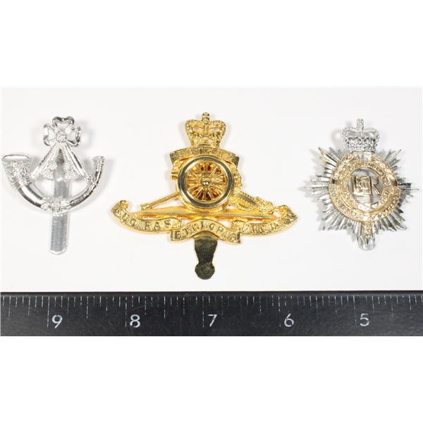 #422 Officers Royal Canadian Artillery Cap badge +