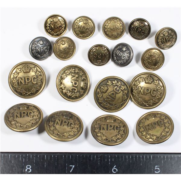 #475 Kings Crown Canada NPC Buttons Parks Canada