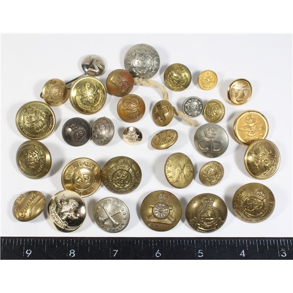 #499 WW1 WW2 Cold War Canada British Button Lot