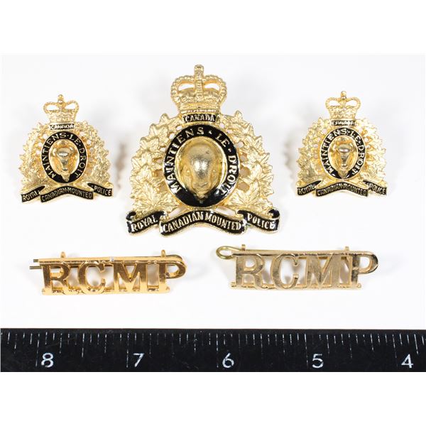 #565 1960's RCMP Cap Badge w/ Pressed Back Collars