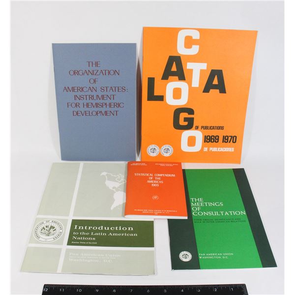 #875 Lot Government Meeting Booklet Washington DC