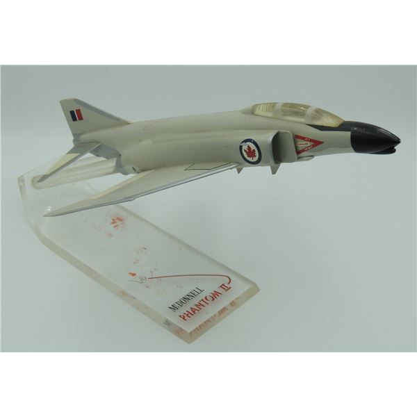 #904 Rare Desk Model Mcdonnell Phantom II RCAF
