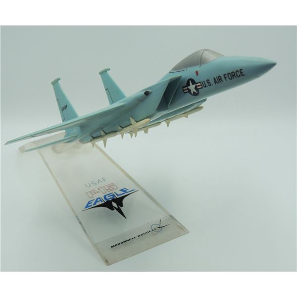 #907 USAF F-15 Eagle Desk Model Mcdonnell Douglas
