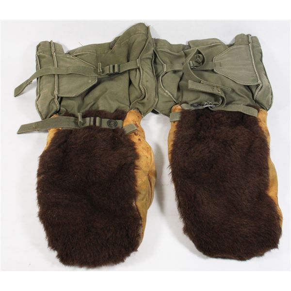 #981 Cold War US Army Extreme Weather Mittens