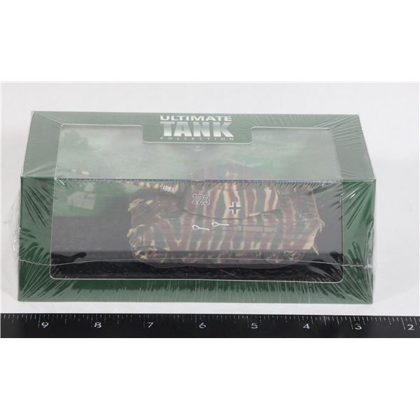 #1194 Sealed Ultimate Tank King Tiger Porsche