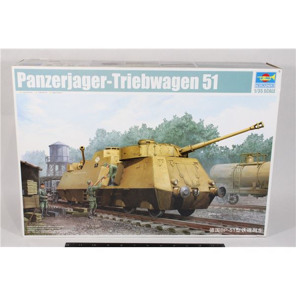 #1214 Trumpeter 1:35 Panzerjager German Train Tank