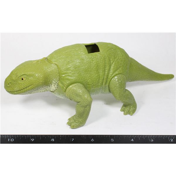 #1282 Kenner 1979 Star Wars ANH Dewback worn