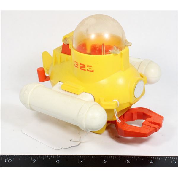 #1346 1976 Fischer-Price Toys Submarine Sea